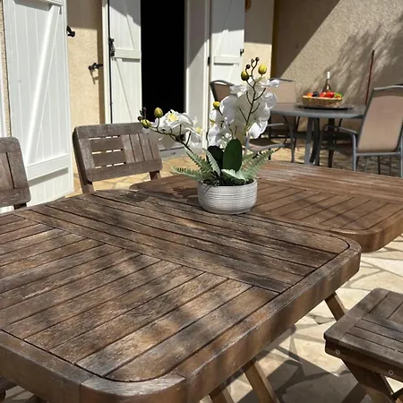 Elegance - Piscine - Jardin - Moderne Topprosconciergerie *