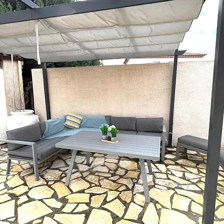 Elegance - Piscine - Jardin - Moderne Topprosconciergerie Vila Fabrègues