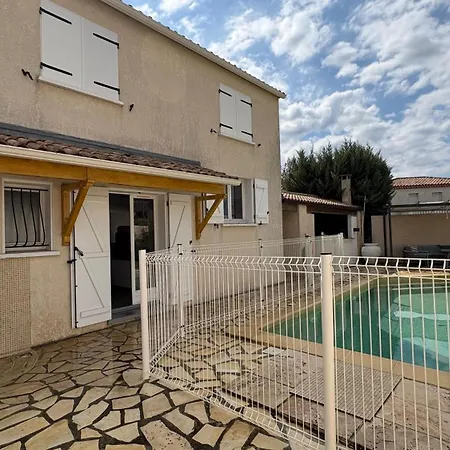 Elegance - Piscine - Jardin - Moderne Topprosconciergerie Vila