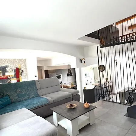 Elegance - Piscine - Jardin - Moderne Topprosconciergerie Vila *