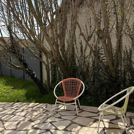 Elegance - Piscine - Jardin - Moderne Topprosconciergerie