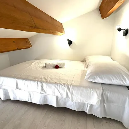 Elegance - Piscine - Jardin - Moderne Topprosconciergerie Vila